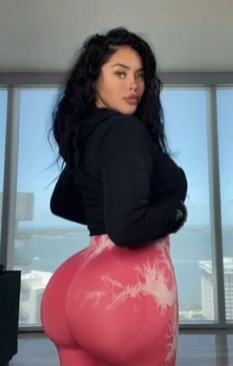 Foto desnuda filtrada de OnlyFans de Viraljen