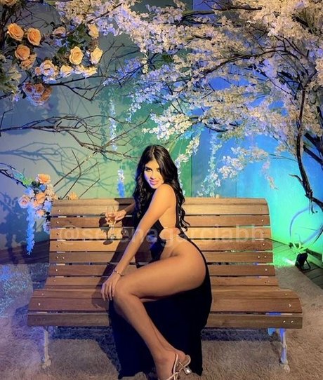 Naken läckt OnlyFans-bild av Selena Garcia Bh