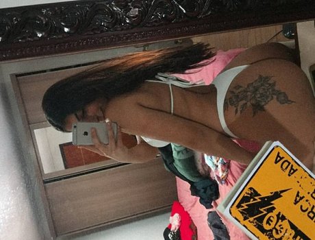 Foto di nudo di fuga di OnlyFans di Wuritanaaa