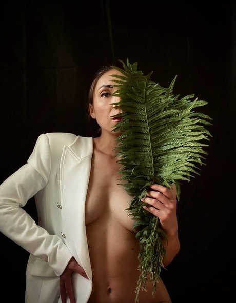 Photo nue de fuite OnlyFans de Irynasun