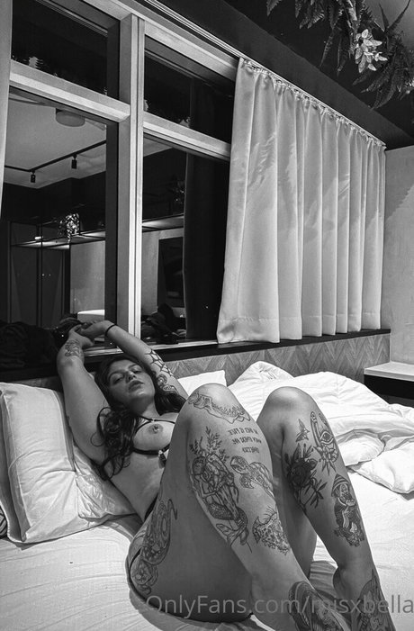 Alasti lekkinud OnlyFans-i pilt Isabella Medeiros