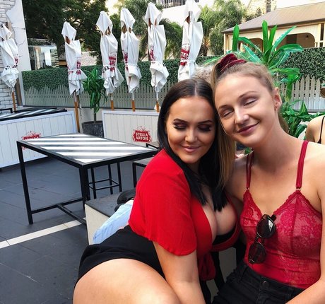 Nacktes geleaktes OnlyFans-Foto von Tayla Cooper