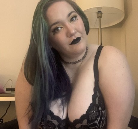 Naken lekkede OnlyFans-bilde av Terra Calaway