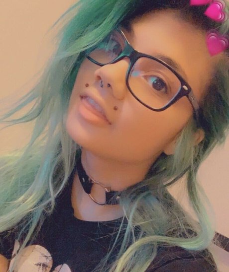 Naken lekkede OnlyFans-bilde av Saraslaughter