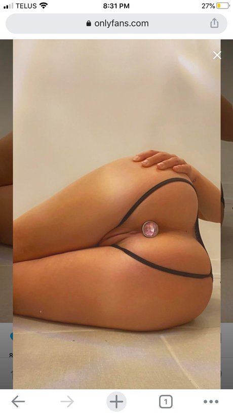 OnlyFans-model Nanane111