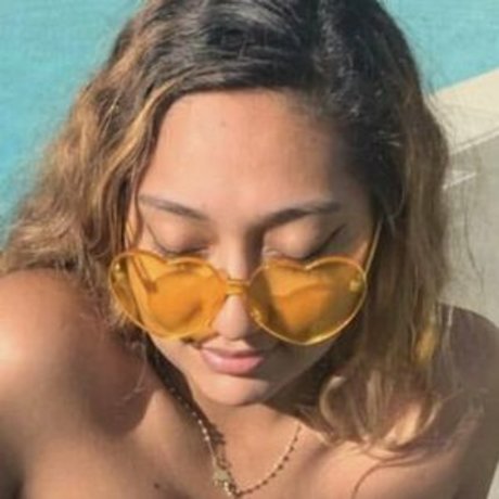 Alasti lekkinud OnlyFans-i pilt Elison Avocado