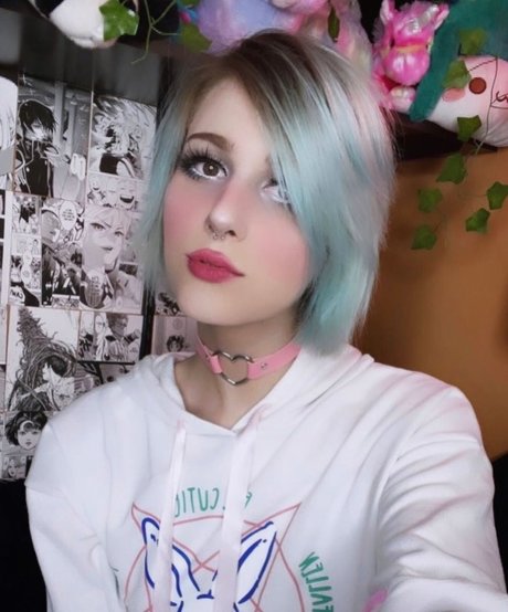 Обнаженная фотография утечки OnlyFans от Evieangel