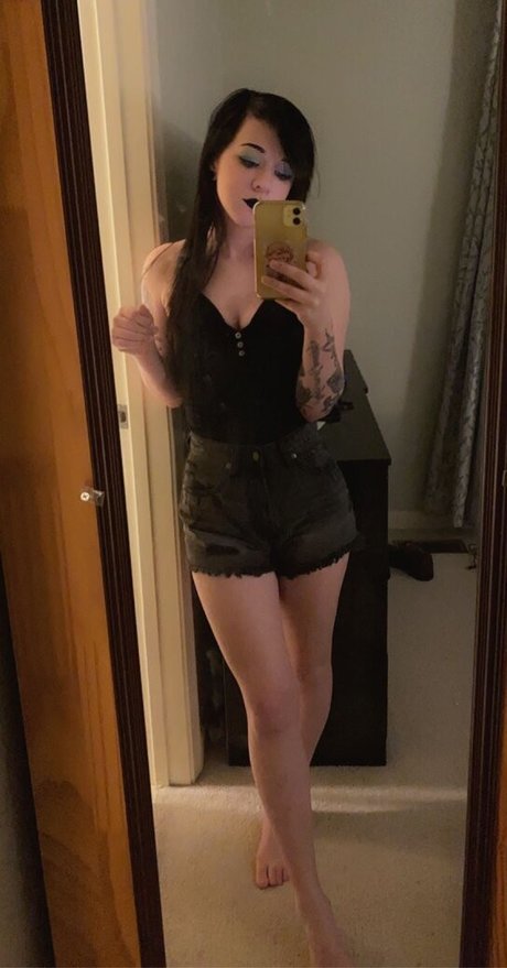 Обнаженная фотография утечки OnlyFans от Becky May