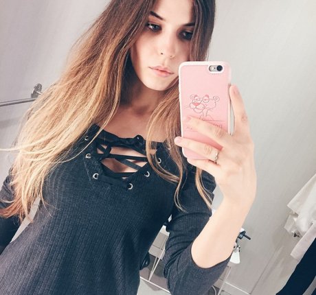 Nahá fotka uniklých OnlyFans od Ninaloudlemon