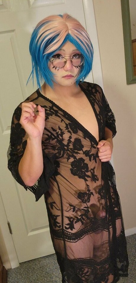 Naken läckt OnlyFans-bild av Cuteukeboy