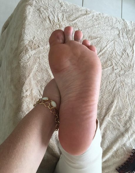 Nahá fotka uniklých OnlyFans od Lyz Feet