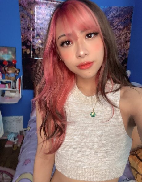 Naken lekkede OnlyFans-bilde av Jelwy