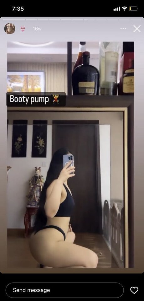 Foto di nudo di fuga di OnlyFans di Lalachezy