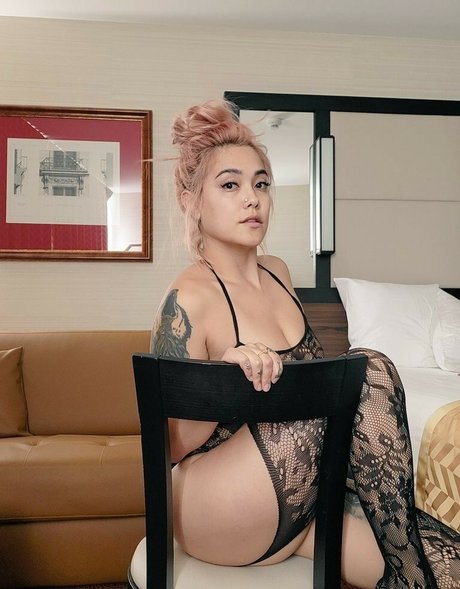 Naken lekkede OnlyFans-bilde av Any Avagg