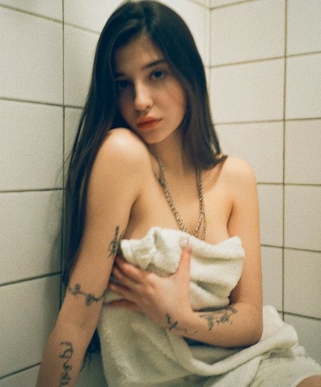 Nacktes geleaktes OnlyFans-Foto von Bupsikitty