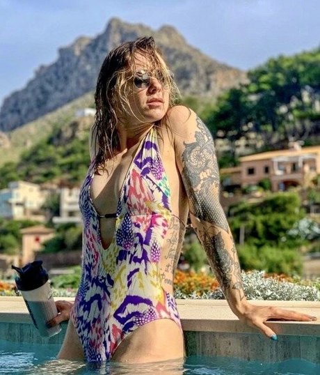 Alasti lekkinud OnlyFans-i pilt Orla Walsh