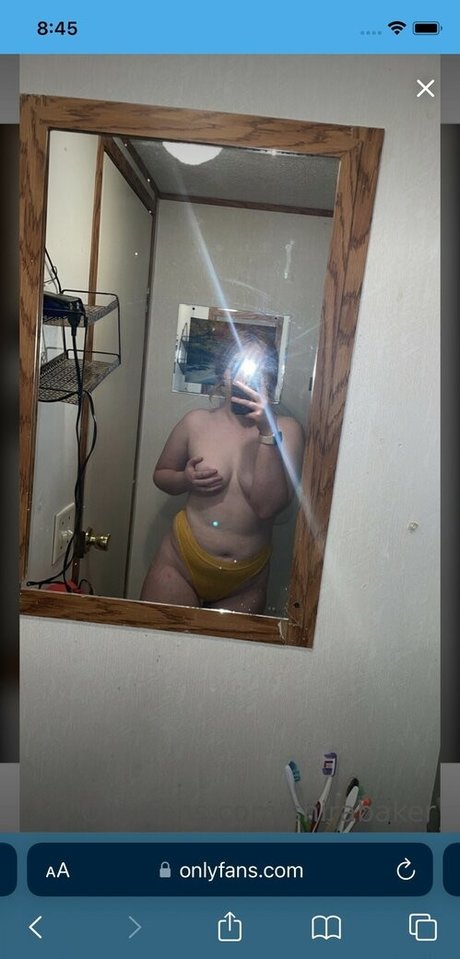 Обнаженная фотография утечки OnlyFans от Shira Baker