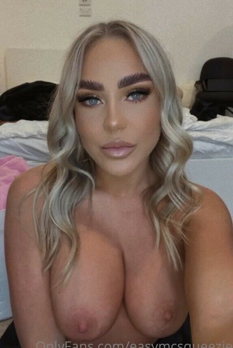 Emily Mccarthy OnlyFansリークヌード写真