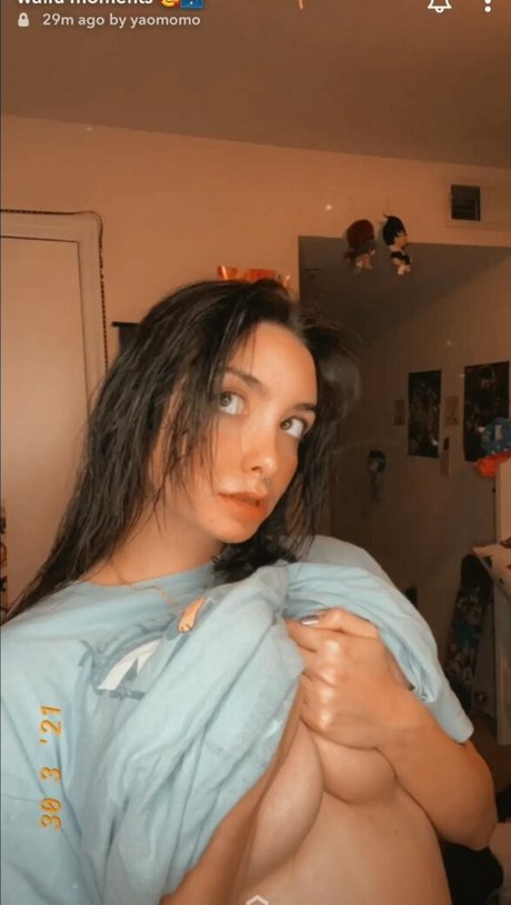 Irlyaomomo naked leaks OnlyFans pic