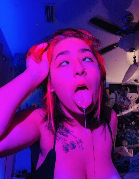 Обнаженная фотография утечки OnlyFans от Sir3nmommy4u