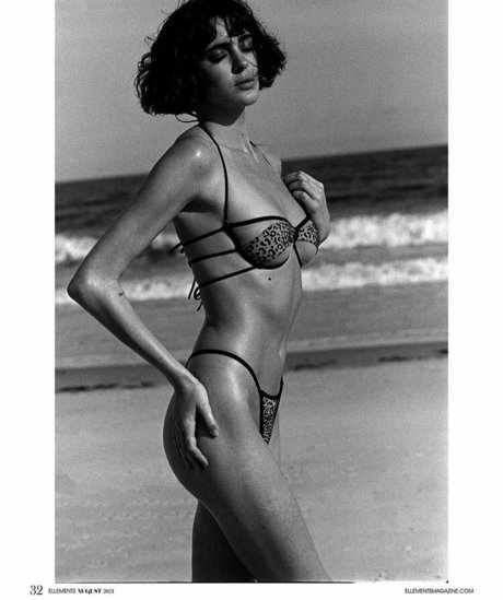 Naakte gelekte OnlyFans-foto van Brooke Deighton