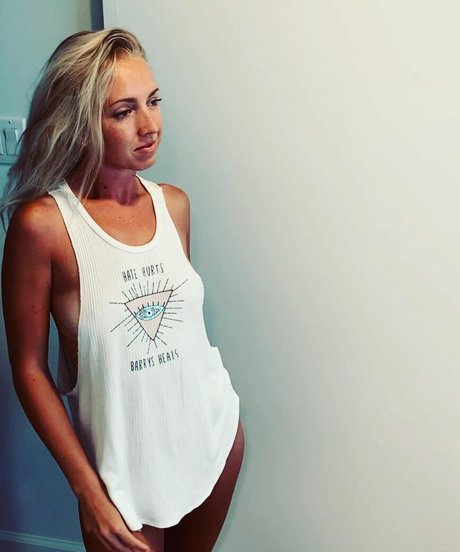 Naken läckt OnlyFans-bild av Thejeneva