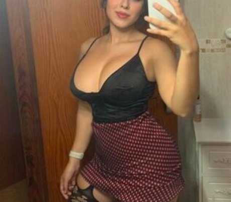 Foto desnuda filtrada de OnlyFans de Raniahey