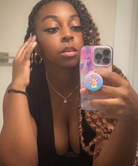 Foto di nudo di fuga di OnlyFans di Jazzygunz