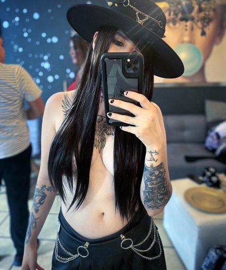 Обнаженная фотография утечки OnlyFans от Alexexcelks