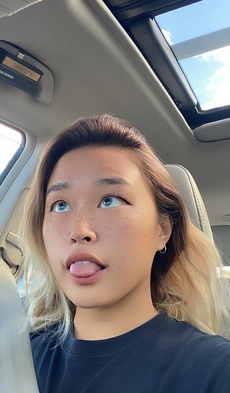 Naken läckt OnlyFans-bild av Lucypierce503