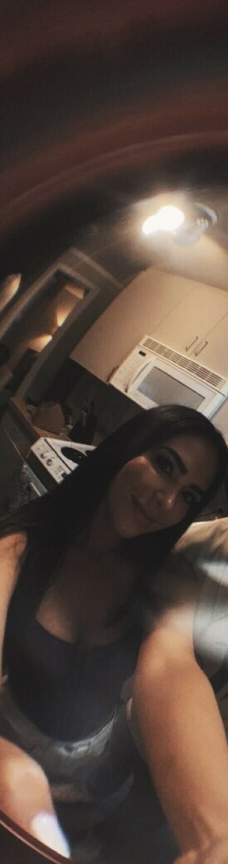 Nacktes geleaktes OnlyFans-Foto von Briezy Brie