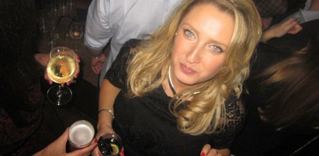 Обнаженная фотография утечки OnlyFans от Hallane Hill