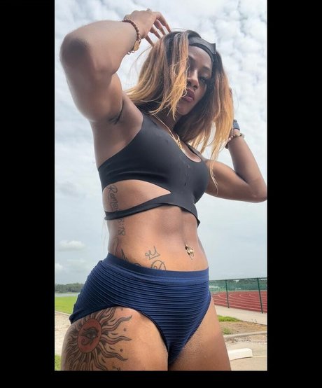 Naken lekkede OnlyFans-bilde av Shacarri Richardson