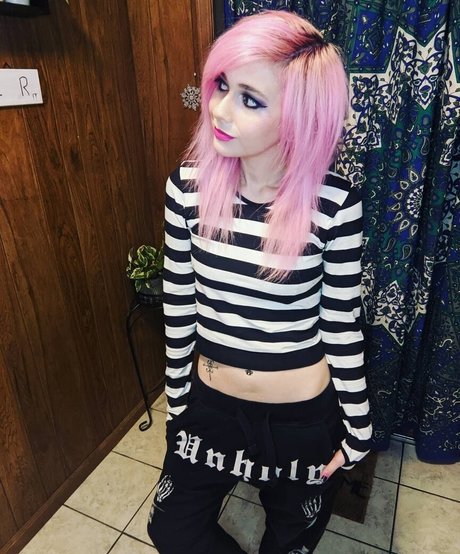 Naken lekkede OnlyFans-bilde av Sleepyriver