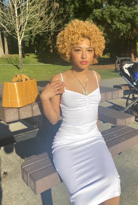 Maricalamariii naked leaks OnlyFans pic