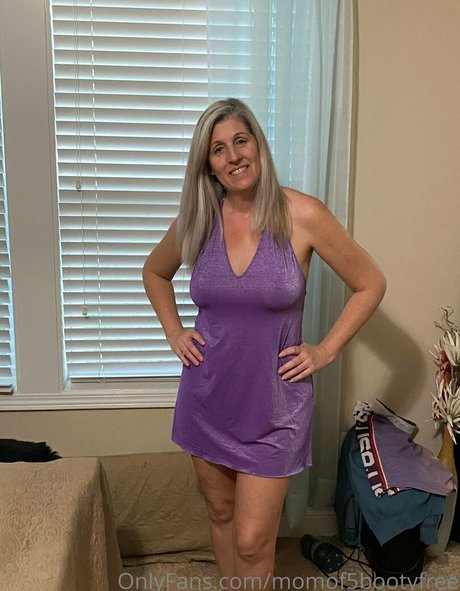 Momof5booty naked leaks OnlyFans pic