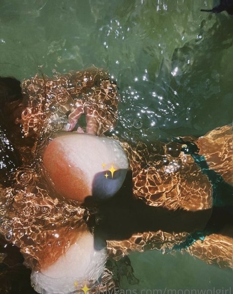 Alasti lekkinud OnlyFans-i pilt Lucianahenaro