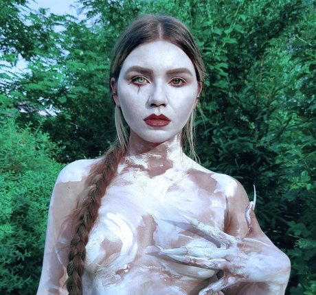 Naakte gelekte OnlyFans-foto van Nastya Kreslina