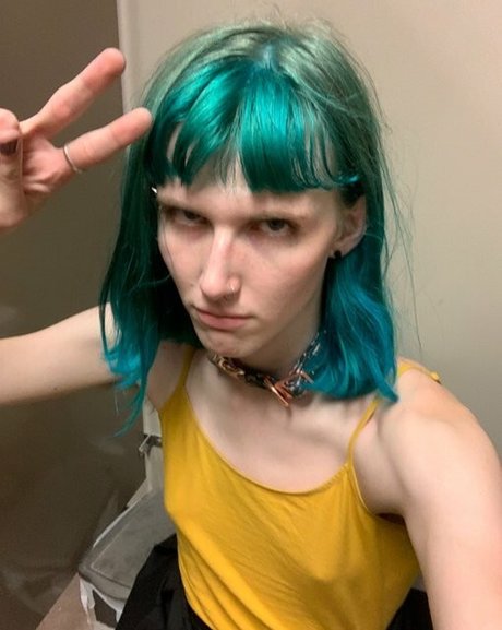 Naken lekkede OnlyFans-bilde av Starlite Anise