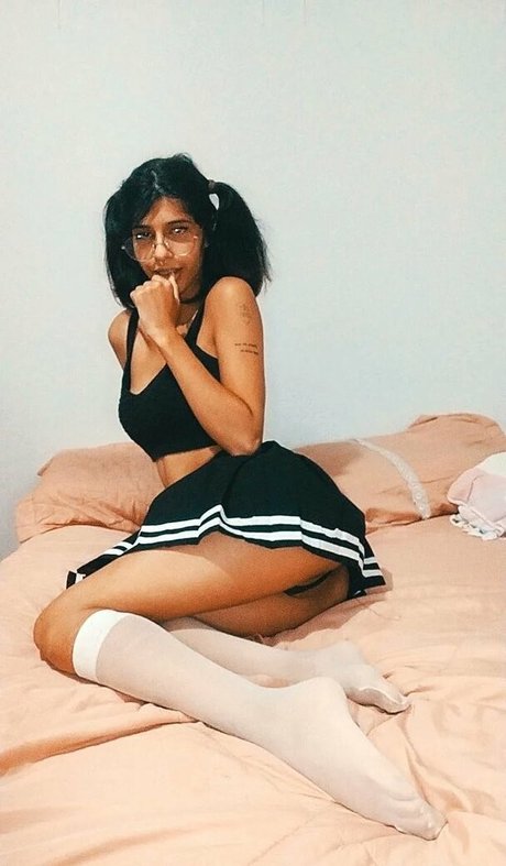 Naken lekkede OnlyFans-bilde av Emiloli