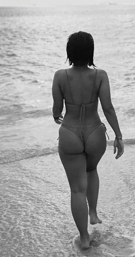 Nacktes geleaktes OnlyFans-Foto von Malu Bastos