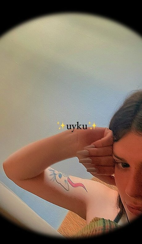 Derin4y naked leaks OnlyFans pic