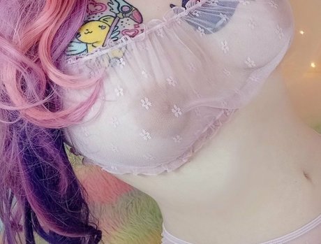 Naken lekkede OnlyFans-bilde av Guardia Sailor