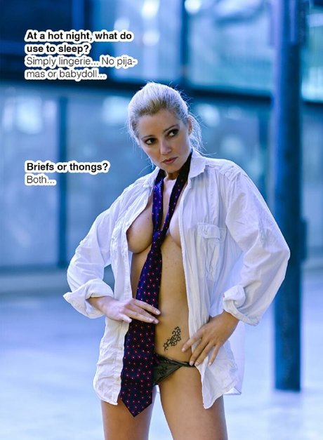 Naakte gelekte OnlyFans-foto van Sara Schwarz