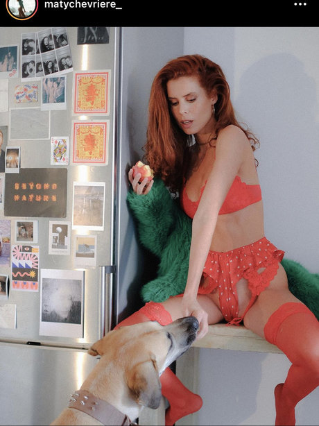 Alasti lekkinud OnlyFans-i pilt Matychevriere