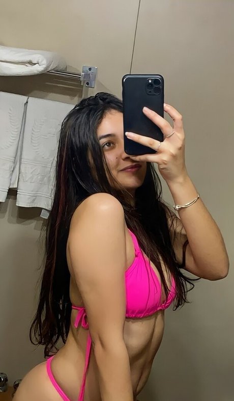 Naakte gelekte OnlyFans-foto van Thami Ferrara