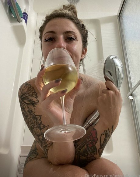 Angdollarsign OnlyFansリークヌード写真