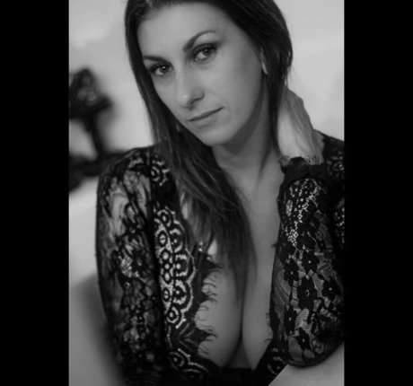 Обнаженная фотография утечки OnlyFans от Lheaalisha