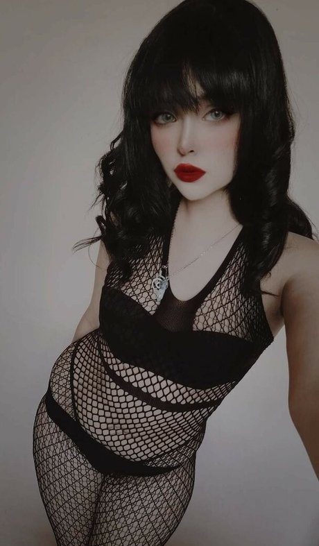 Nahá fotka uniklých OnlyFans od Lyn Cosplay