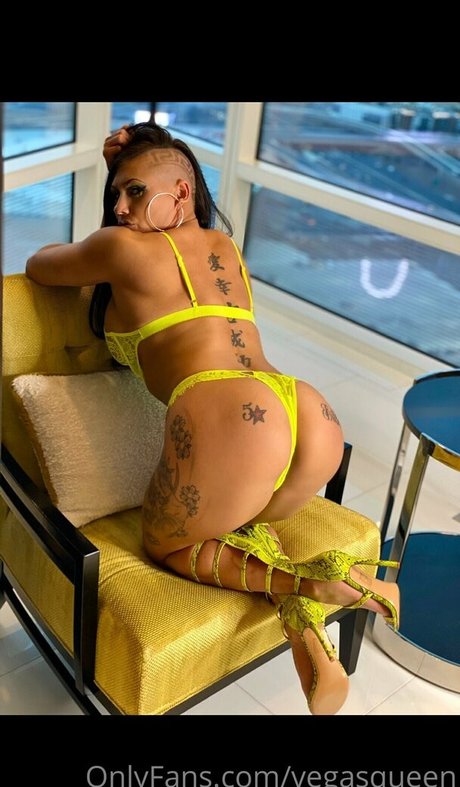 Queenkarma69 naked leaks OnlyFans pic